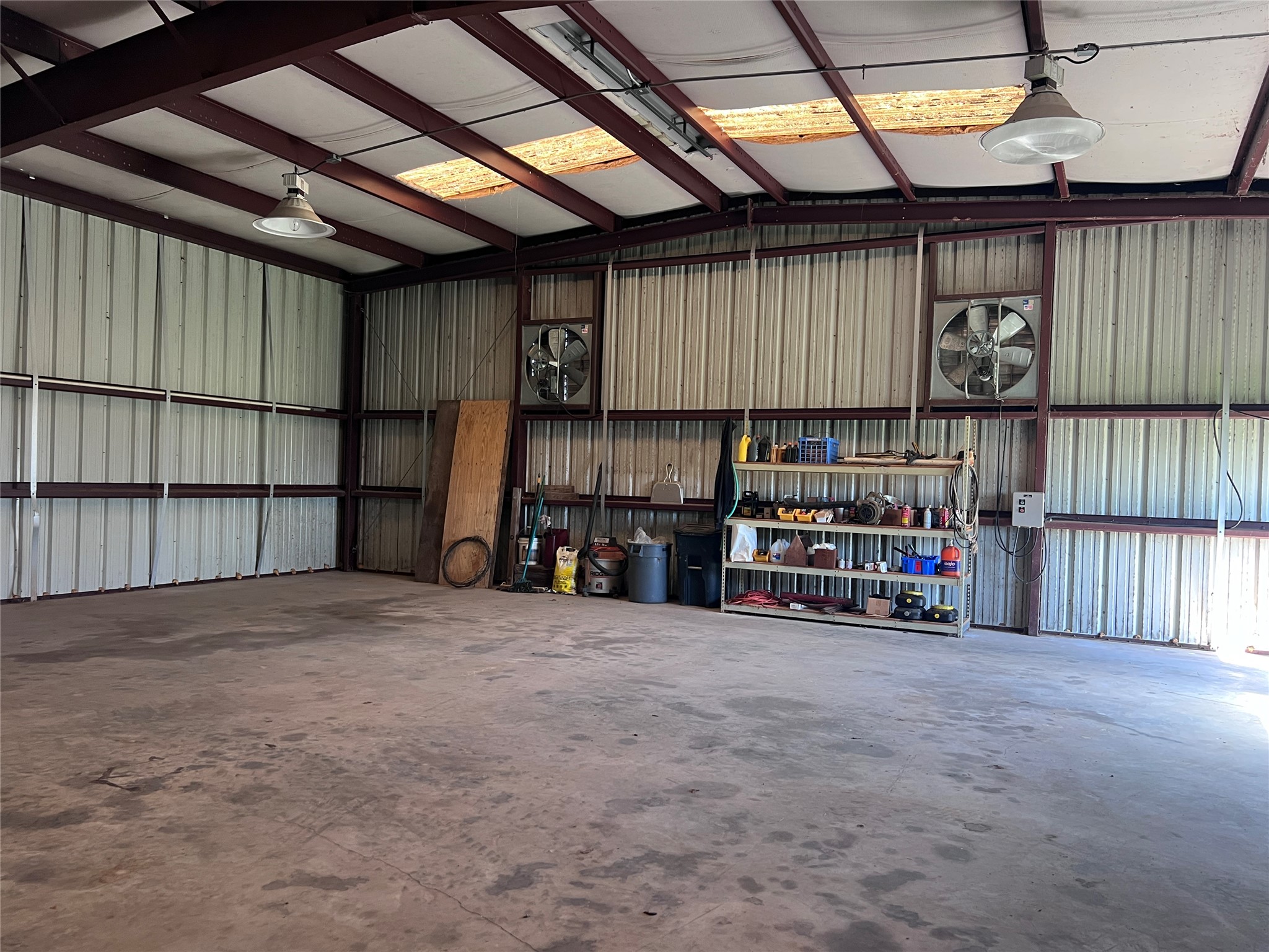 8439 Fm 442 Boling, TX 77420 - Photo 36 of 49