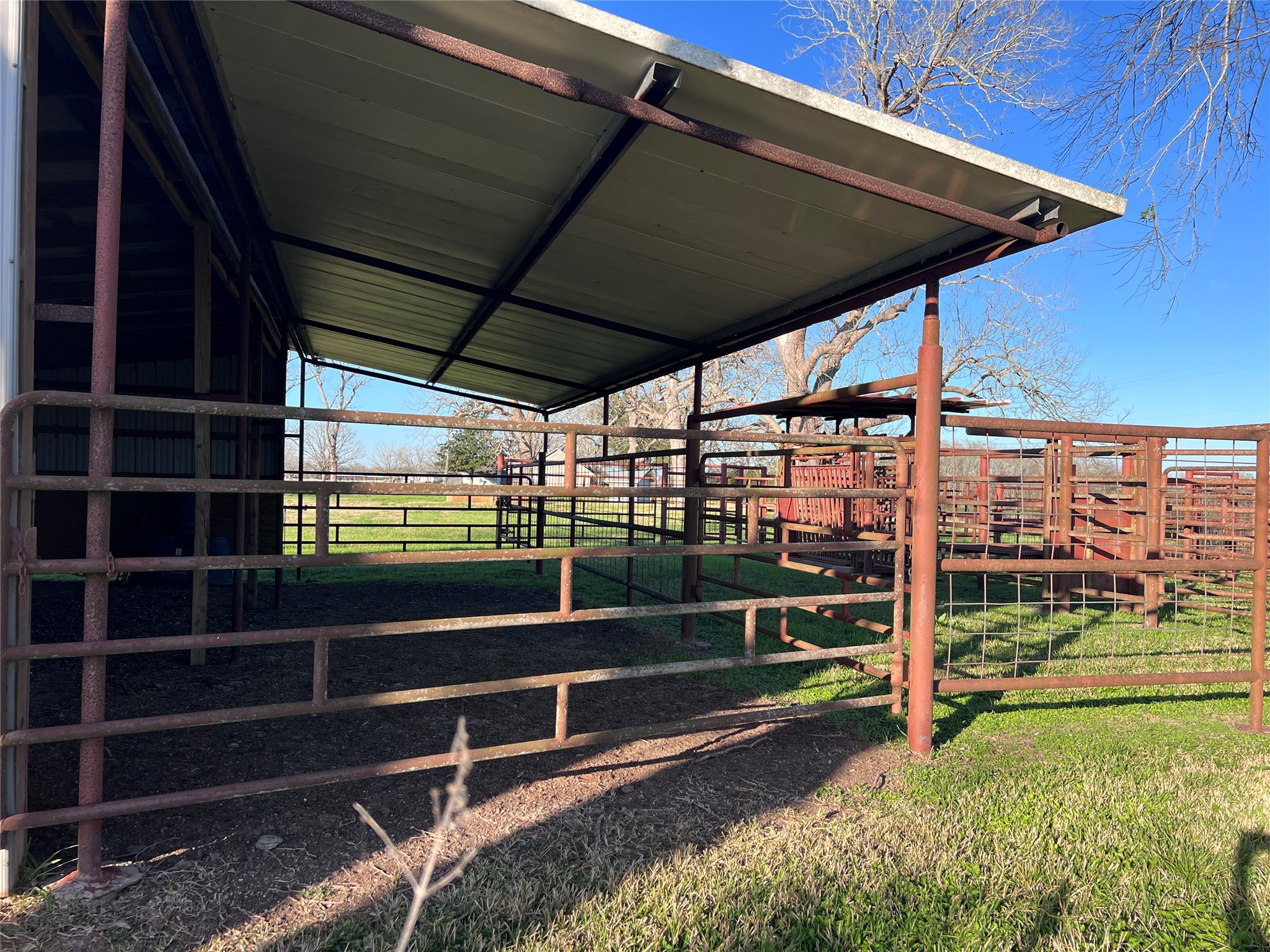 8439 Fm 442 Boling, TX 77420 - Photo 42 of 49