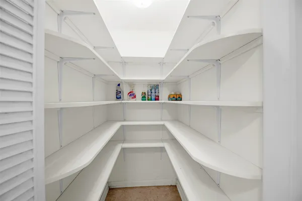 $769,000 | 8439 Fm 442, Boling, TX 77420