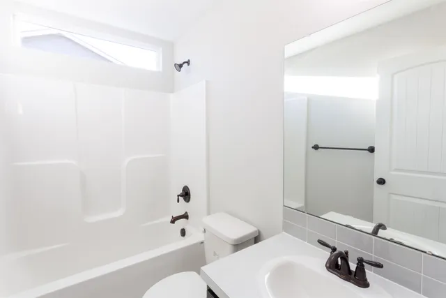 $257,775 | 889 North Cloverleaf Street, Goddard, KS 67052