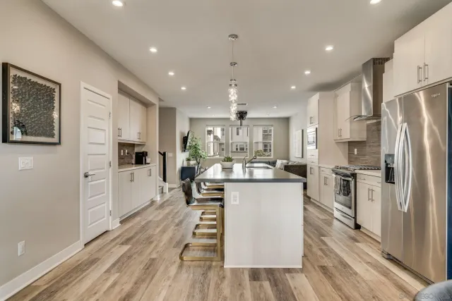 $1,599,000 | 2804 Avella Circle, San Diego, CA 92108