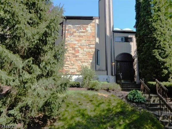 $3,250 | 51 Edinborough Court, Hackettstown, NJ 07840