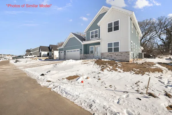 $691,914 | 13 Hawks View, Edgerton, WI 53534