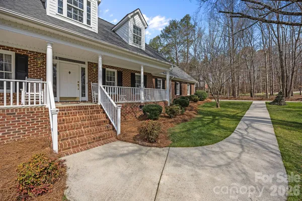 $529,900 | 220 St Johns Drive, Salisbury, NC 28144