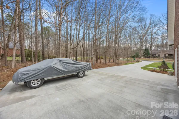 $529,900 | 220 St Johns Drive, Salisbury, NC 28144