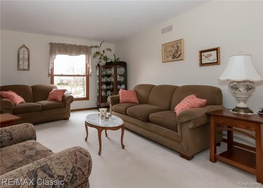 44513 Stone Road Novi, MI 48375 - Photo 26 of 70 JTB_5681.jpg