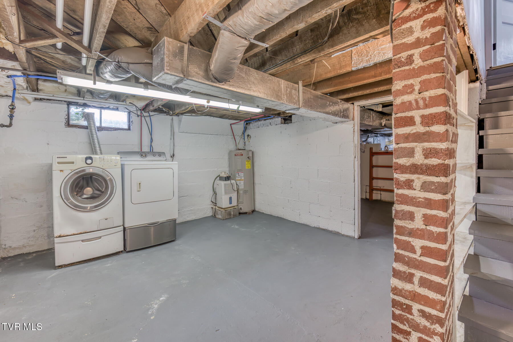 1021 West Main Street Abingdon, VA 24210 - Photo 27 of 45 1021 W Main Street-27