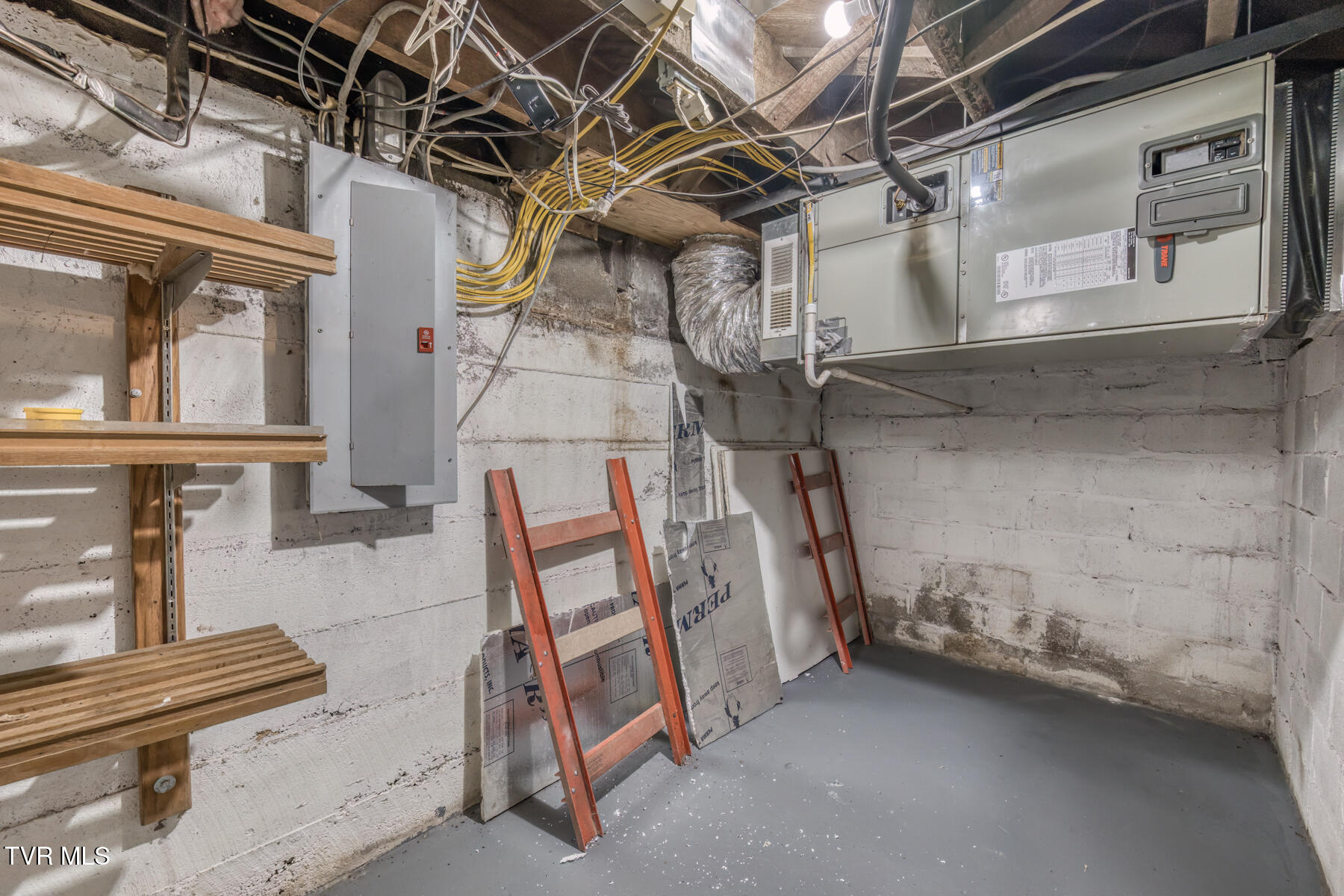 1021 West Main Street Abingdon, VA 24210 - Photo 30 of 45 1021 W Main Street-30