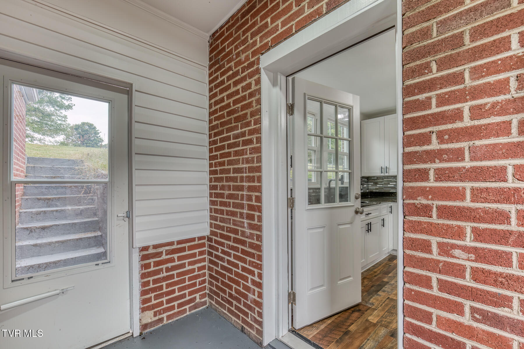 1021 West Main Street Abingdon, VA 24210 - Photo 4 of 45 1021 W Main Street-4