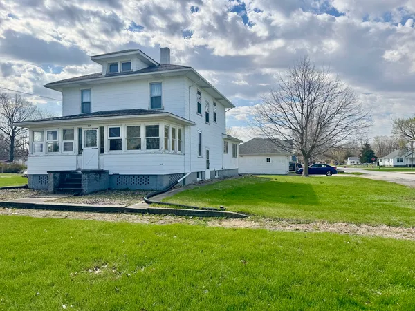 $150,000 | 608 West Main Street, Aledo, IL 61231