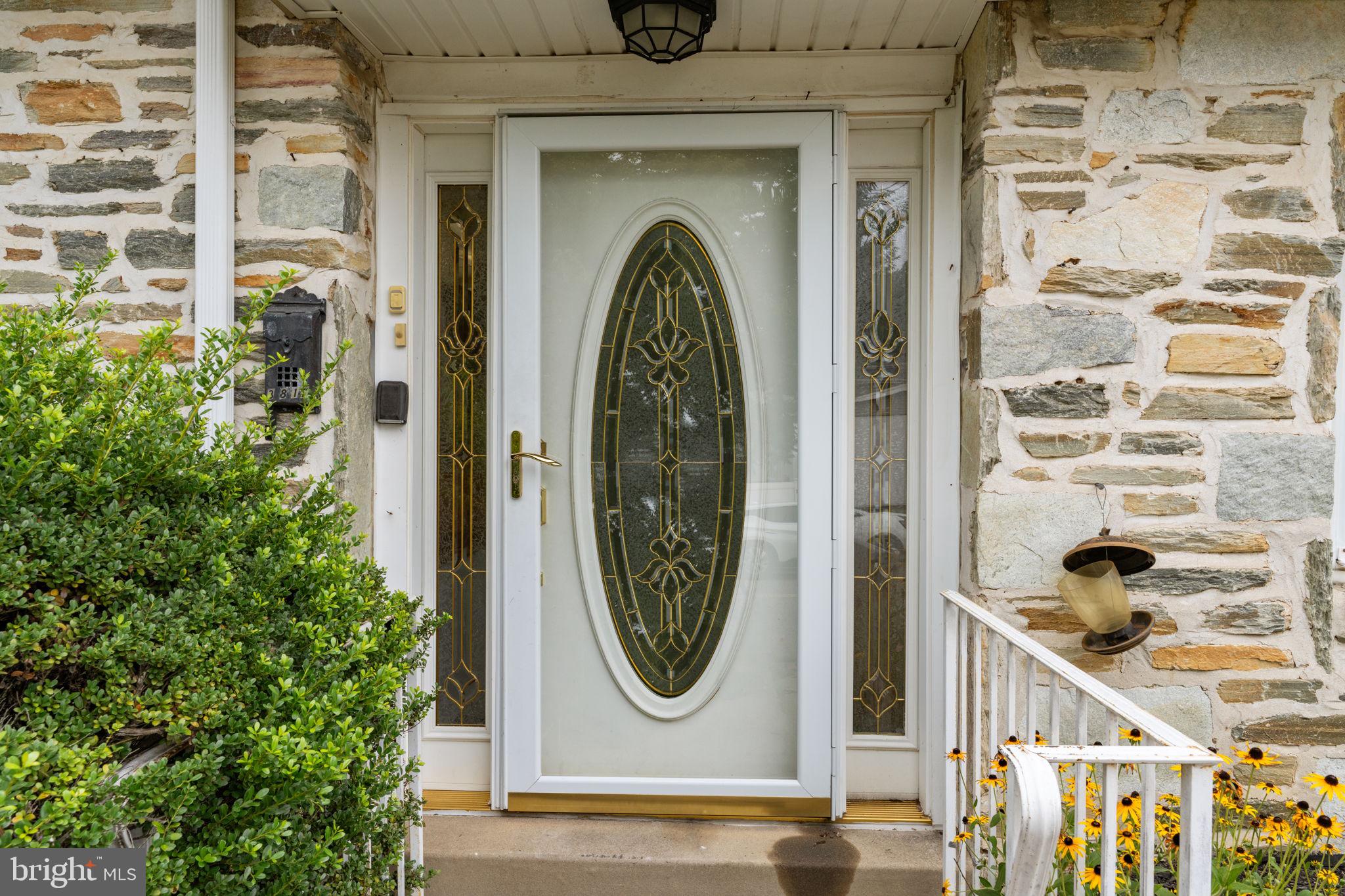 3817 Dorchester Road Philadelphia, PA 19154 - Photo 3 of 32 a view of a entryway door