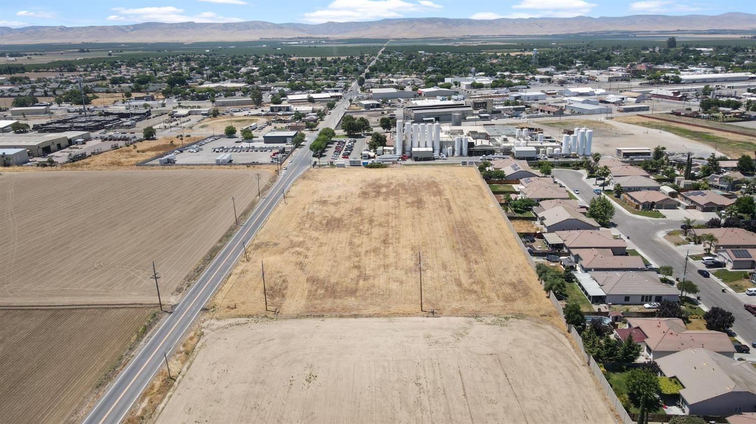 619 Inyo Avenue Newman, CA 95360 - Photo 17 of 20 an aerial view of a city