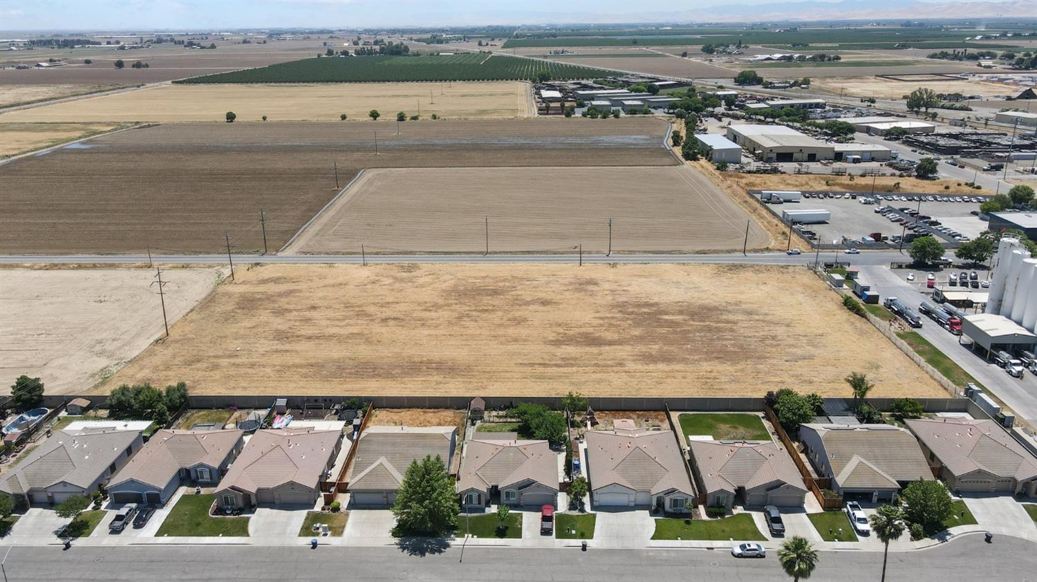 619 Inyo Avenue Newman, CA 95360 - Photo 6 of 20 a view of an ocean view