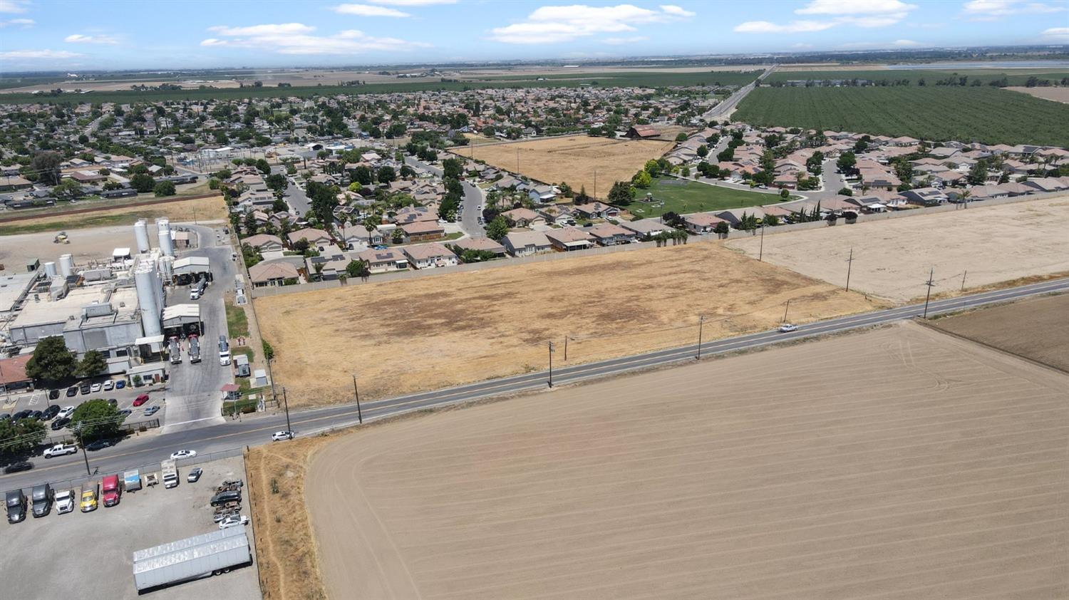 619 Inyo Avenue Newman, CA 95360 - Photo 7 of 20 a view of a city