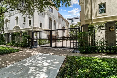 $1,265,000 | 5403 Ashby Street, Houston, TX 77005