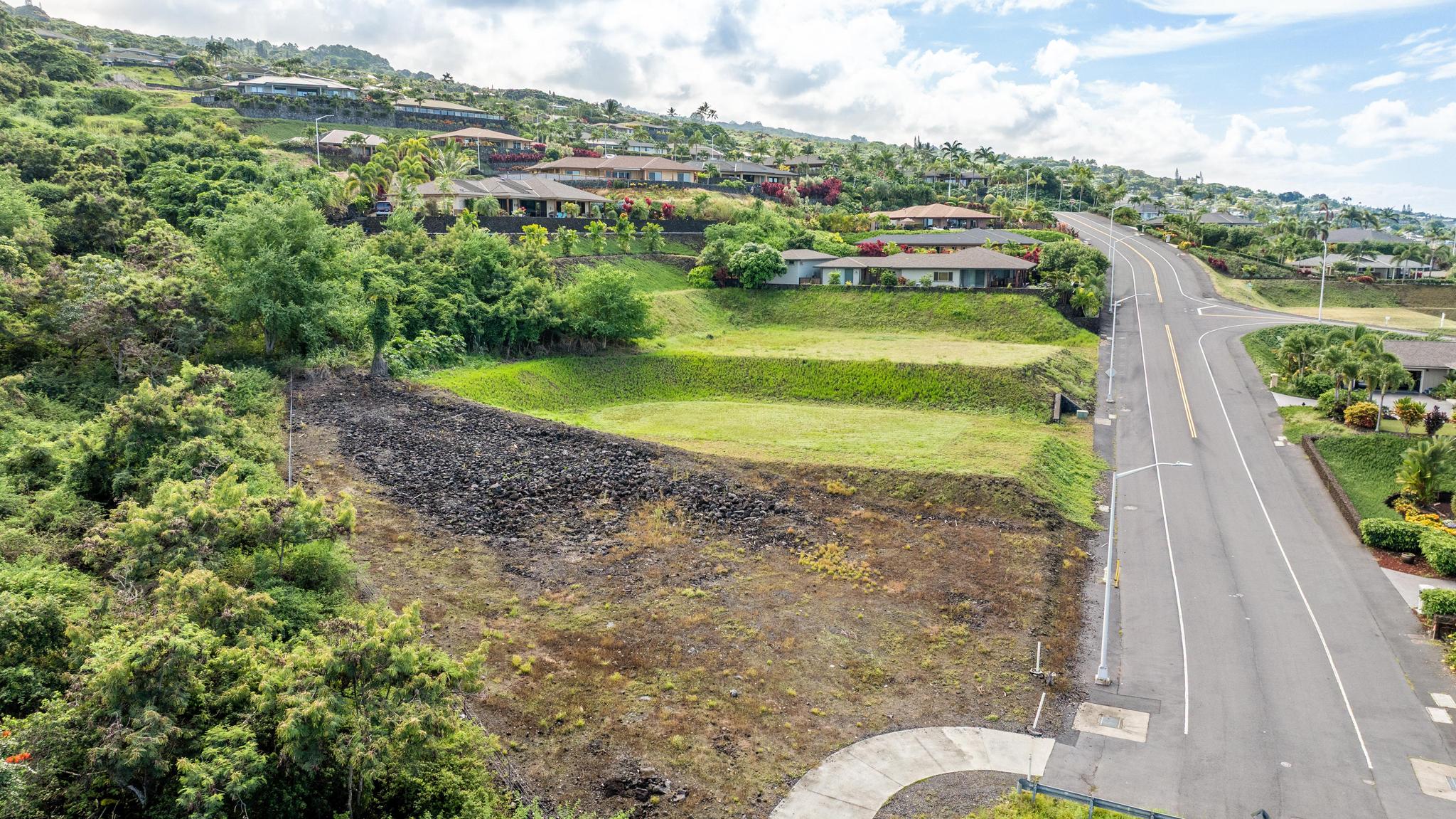 76-4328 Kekuanaoa Place Kailua-Kona, HI 96740 - Photo 11 of 27 a view of a garden with an ocean