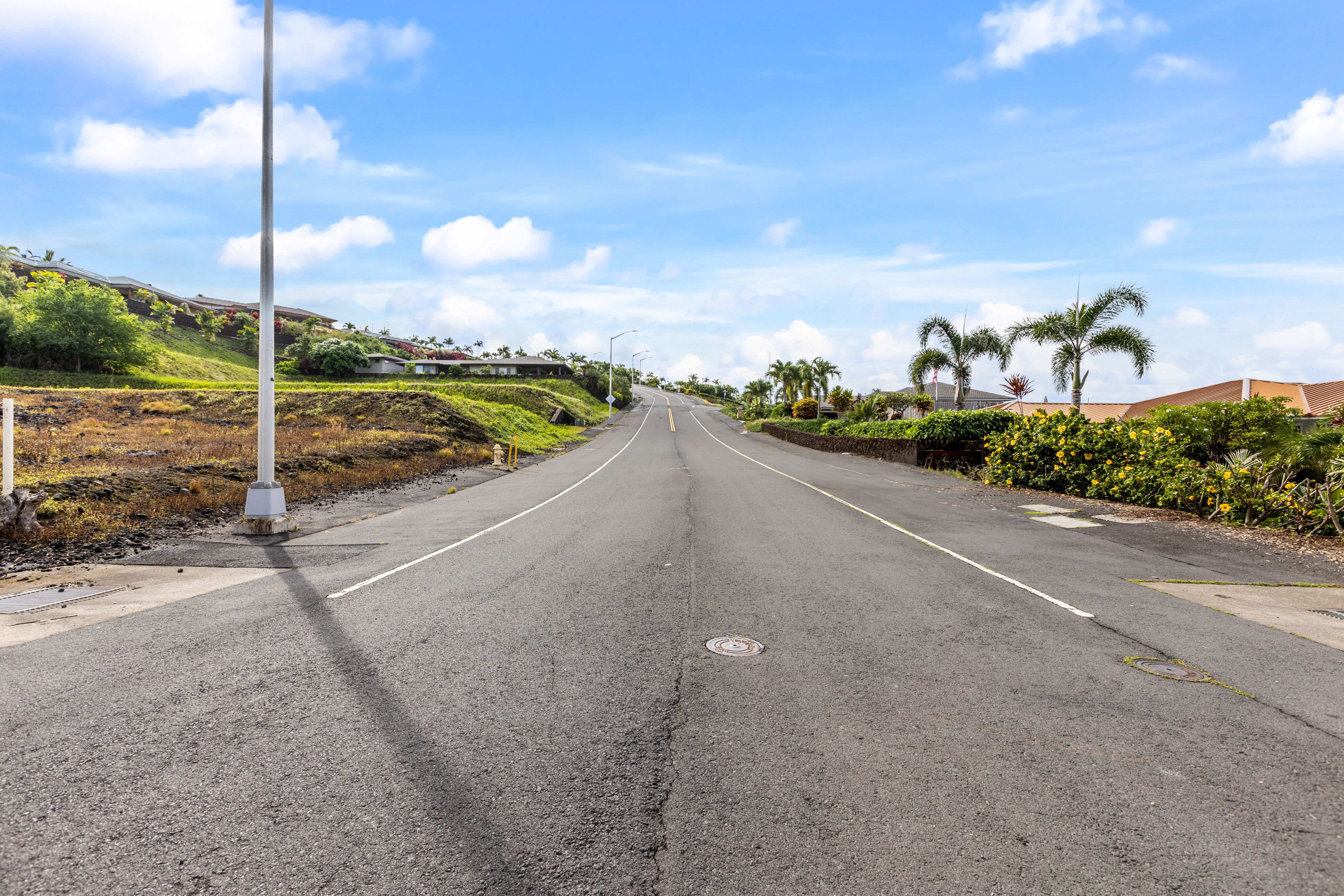 76-4328 Kekuanaoa Place Kailua-Kona, HI 96740 - Photo 14 of 27 a view of a street