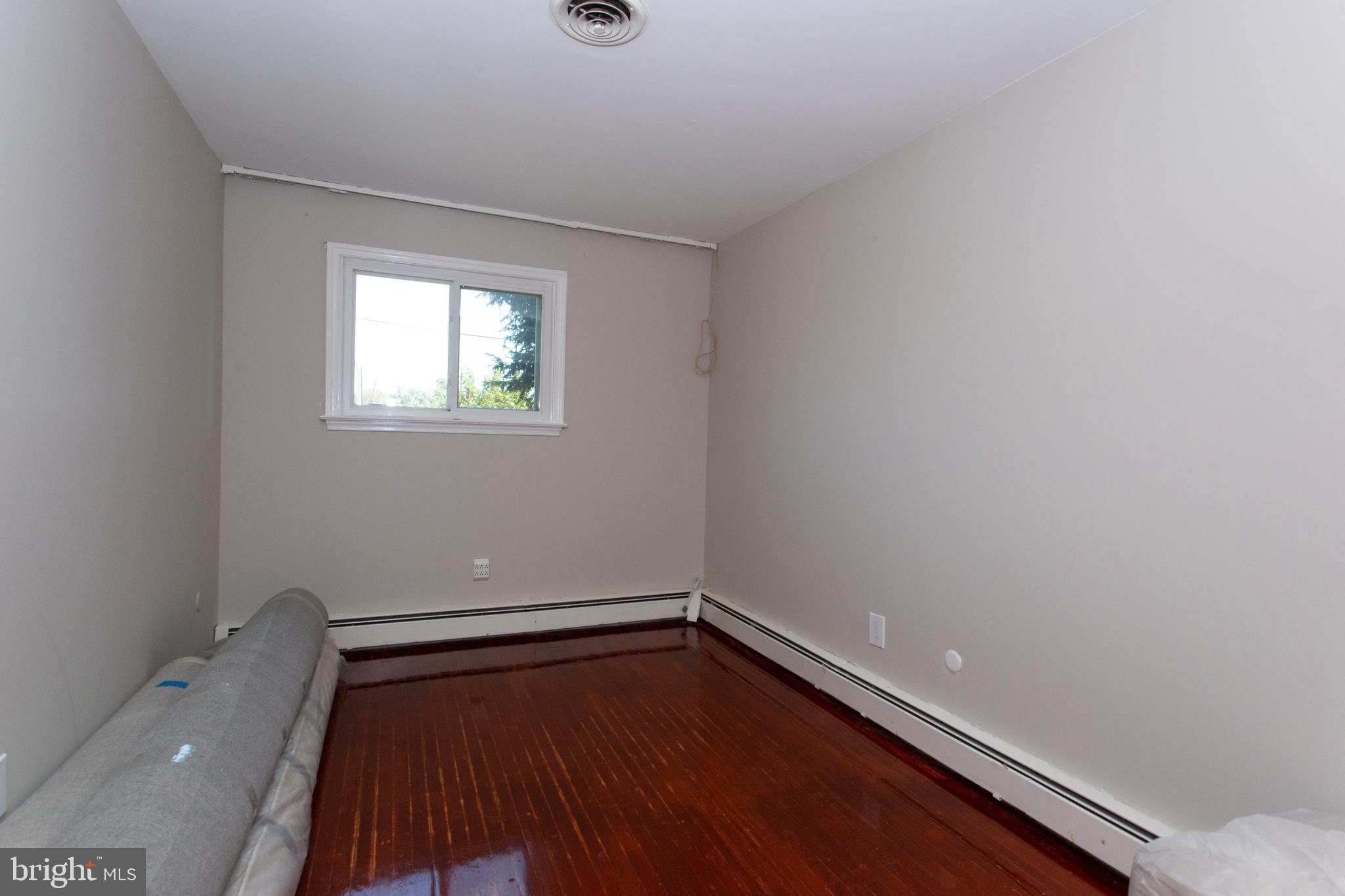 84 Quarry Road Levittown, PA 19057 - Photo 17 of 26 Gallery Image 17
