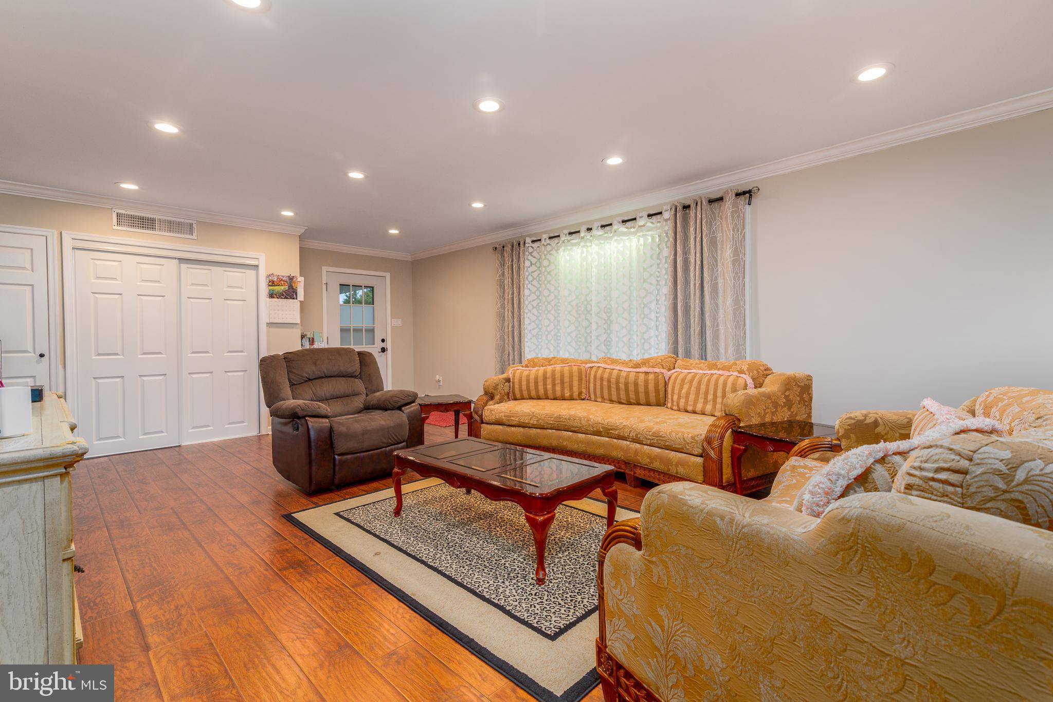 84 Quarry Road Levittown, PA 19057 - Photo 8 of 26 Gallery Image 8