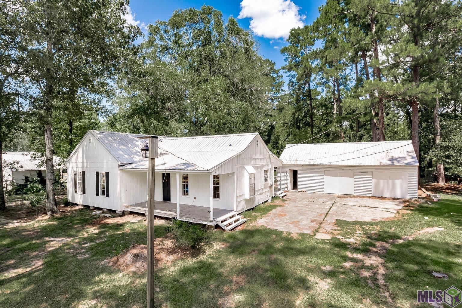 12405 Buddy Ellis Road Denham Springs, LA 70726 - Photo 1 of 24 Gallery Image 1