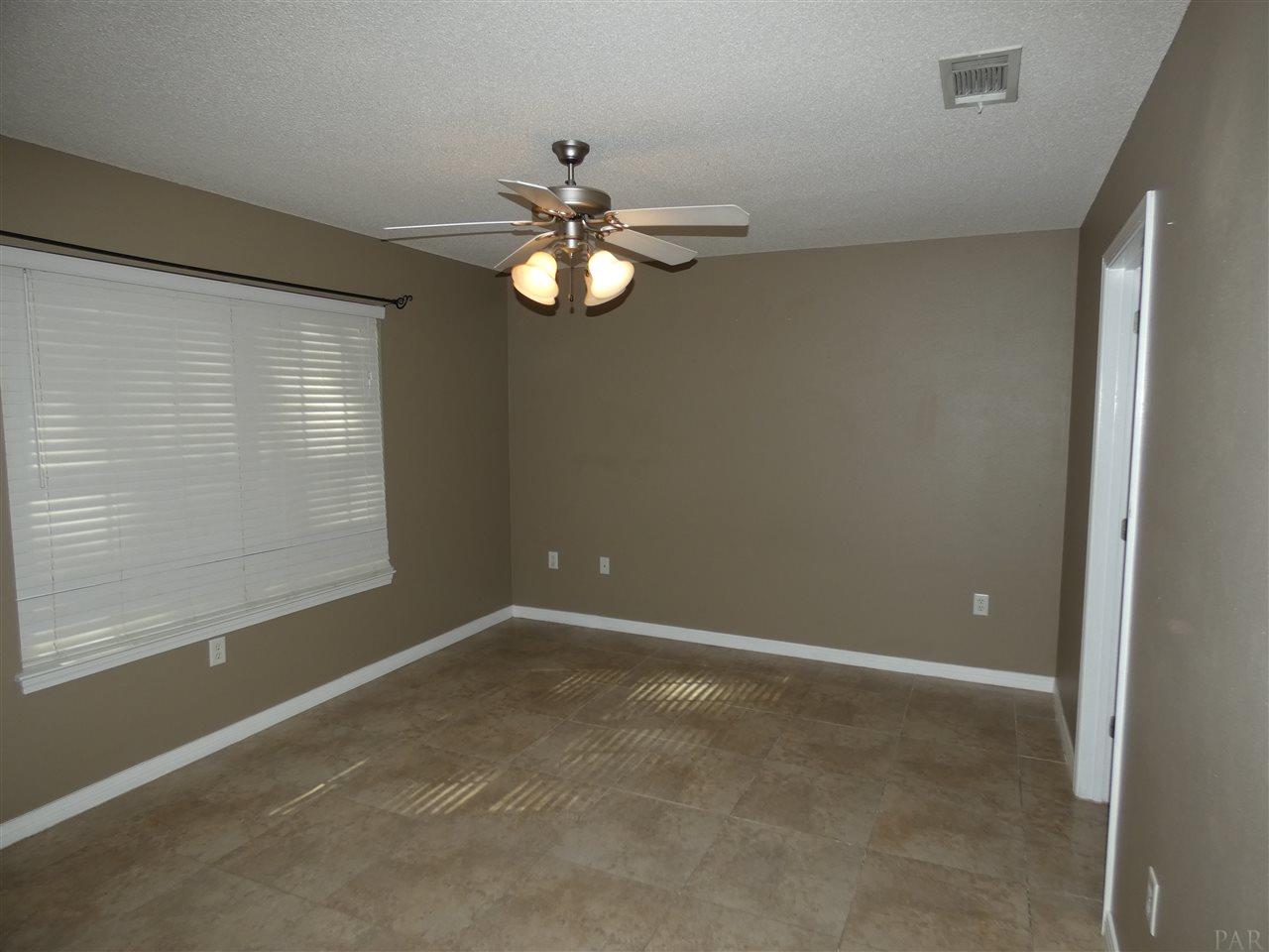 5523 Berryhill Road Milton, FL 32570 - Photo 9 of 22 Gallery Image 9
