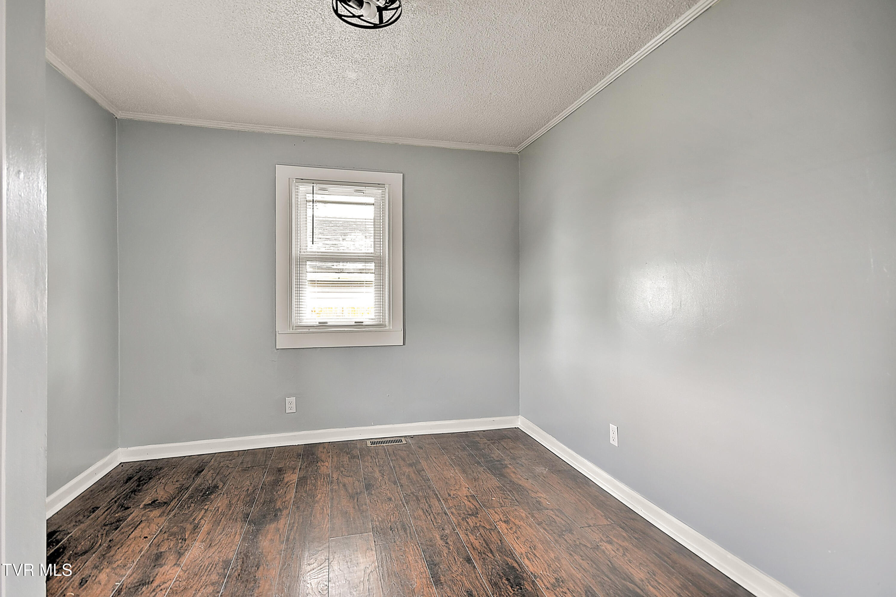 1208 Riverside Avenue, Unit 2 Kingsport, TN 37660 - Photo 13 of 28 1208 Riverside HB-12