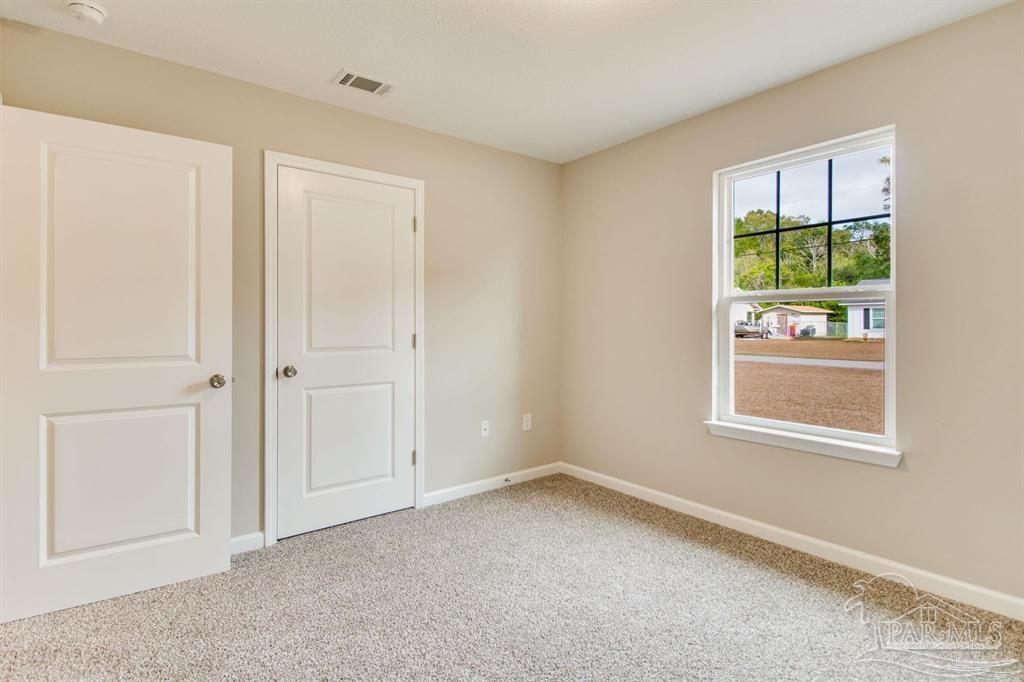 5601 Riviera Drive Milton, FL 32583 - Photo 11 of 18