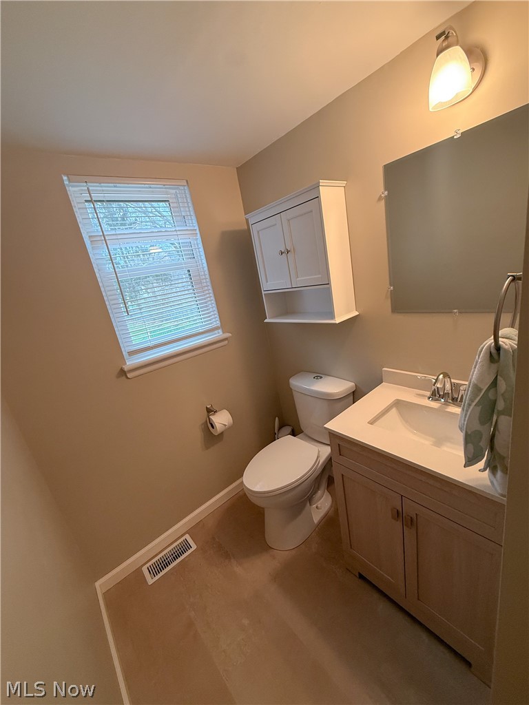 8552 Usher Road Olmsted Falls, OH 44138 - Photo 12 of 27