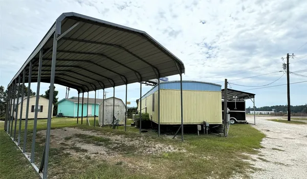 $349,000 | 13062 U.S. Highway 190, Onalaska, TX 77360