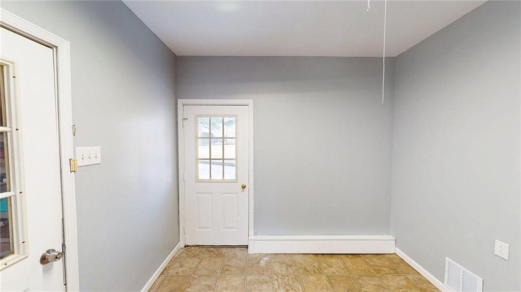 188 Reiber Road Renfrew, PA 16053 - Photo 8 of 38