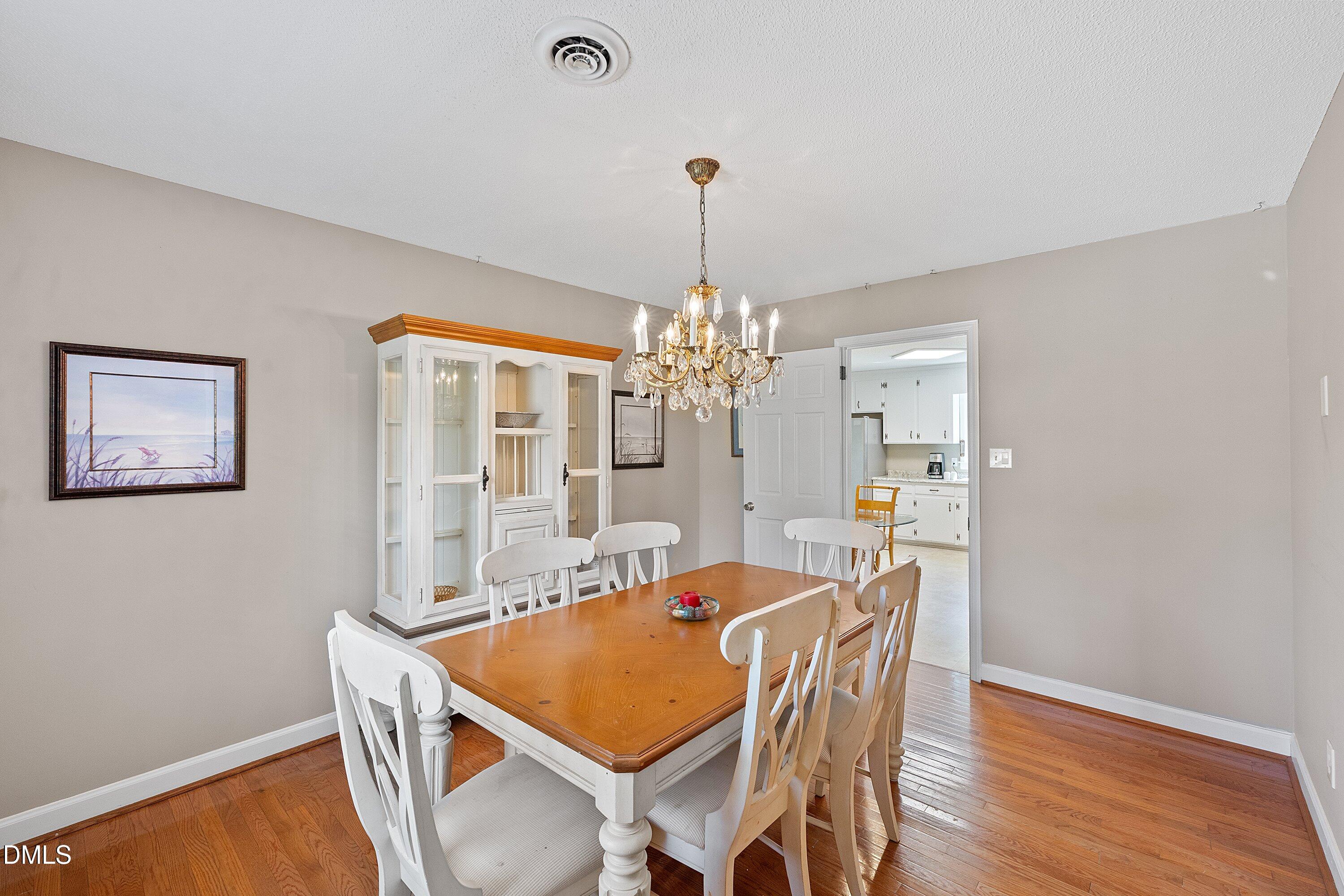 3920 Sue Lane Raleigh, NC 27604 - Photo 23 of 55 23-3920 Sue Ln _9531