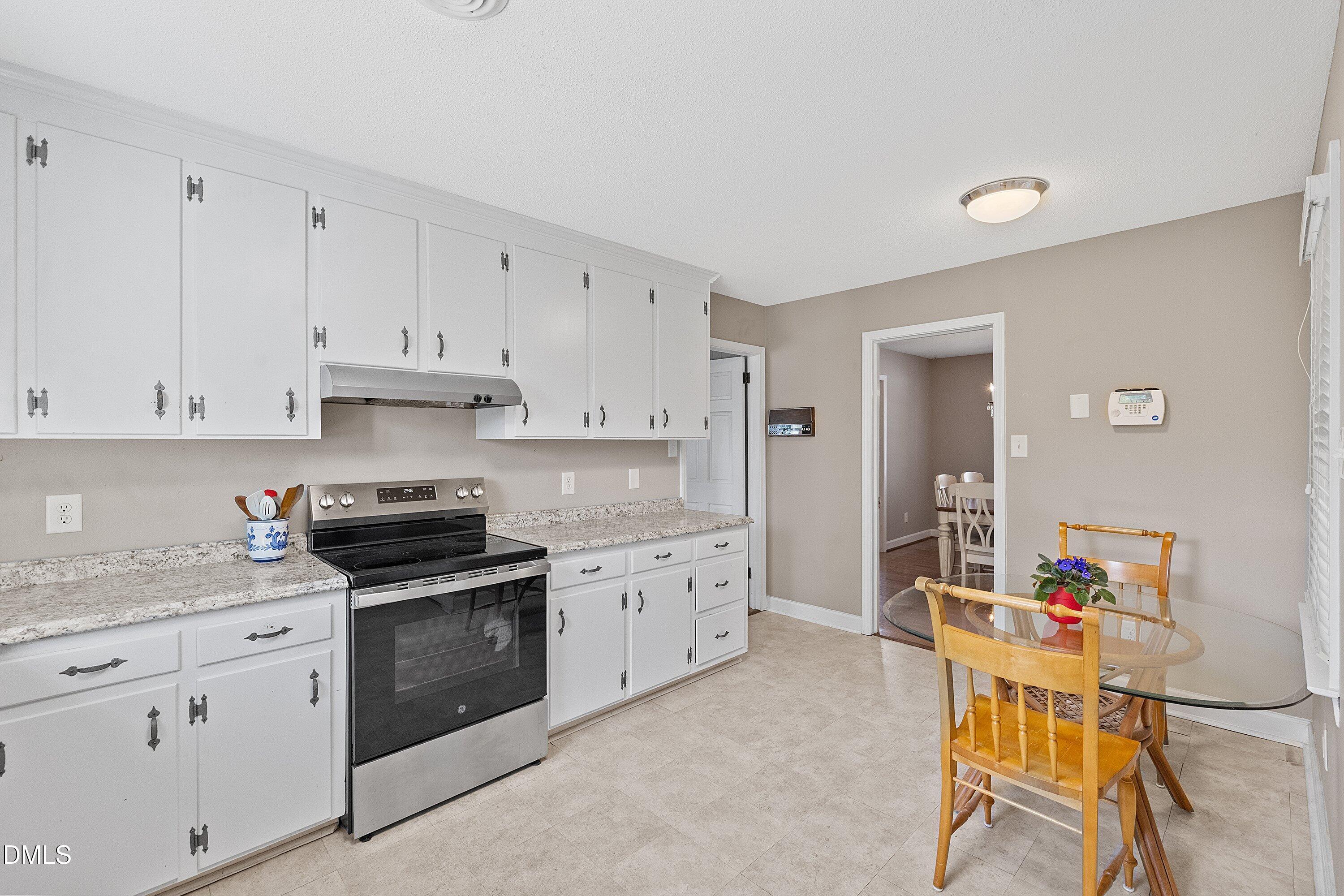 3920 Sue Lane Raleigh, NC 27604 - Photo 30 of 55 30-3920 Sue Ln _9566