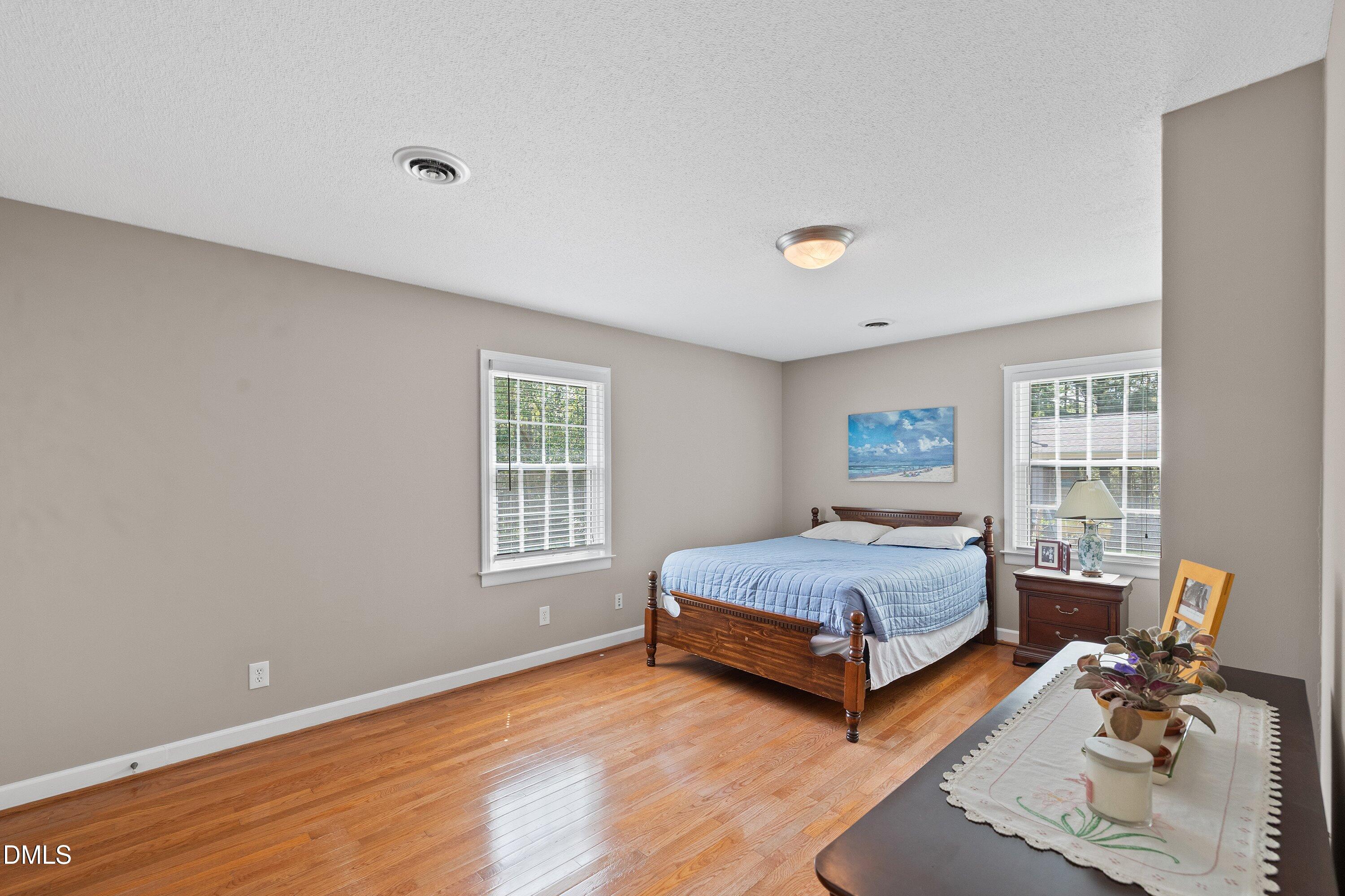 3920 Sue Lane Raleigh, NC 27604 - Photo 35 of 55 35-3920 Sue Ln _9401