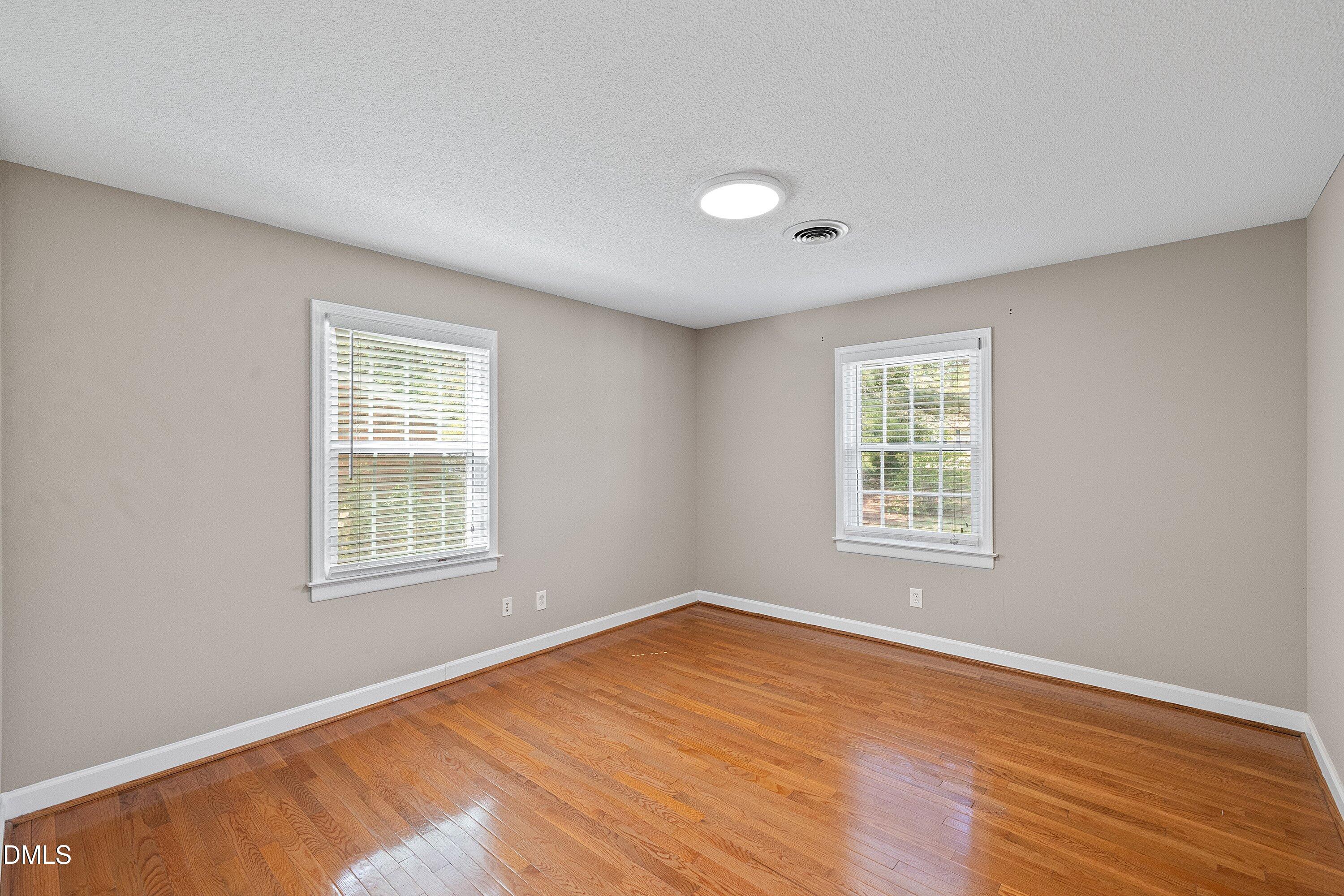 3920 Sue Lane Raleigh, NC 27604 - Photo 40 of 55 40-3920 Sue Ln _9436