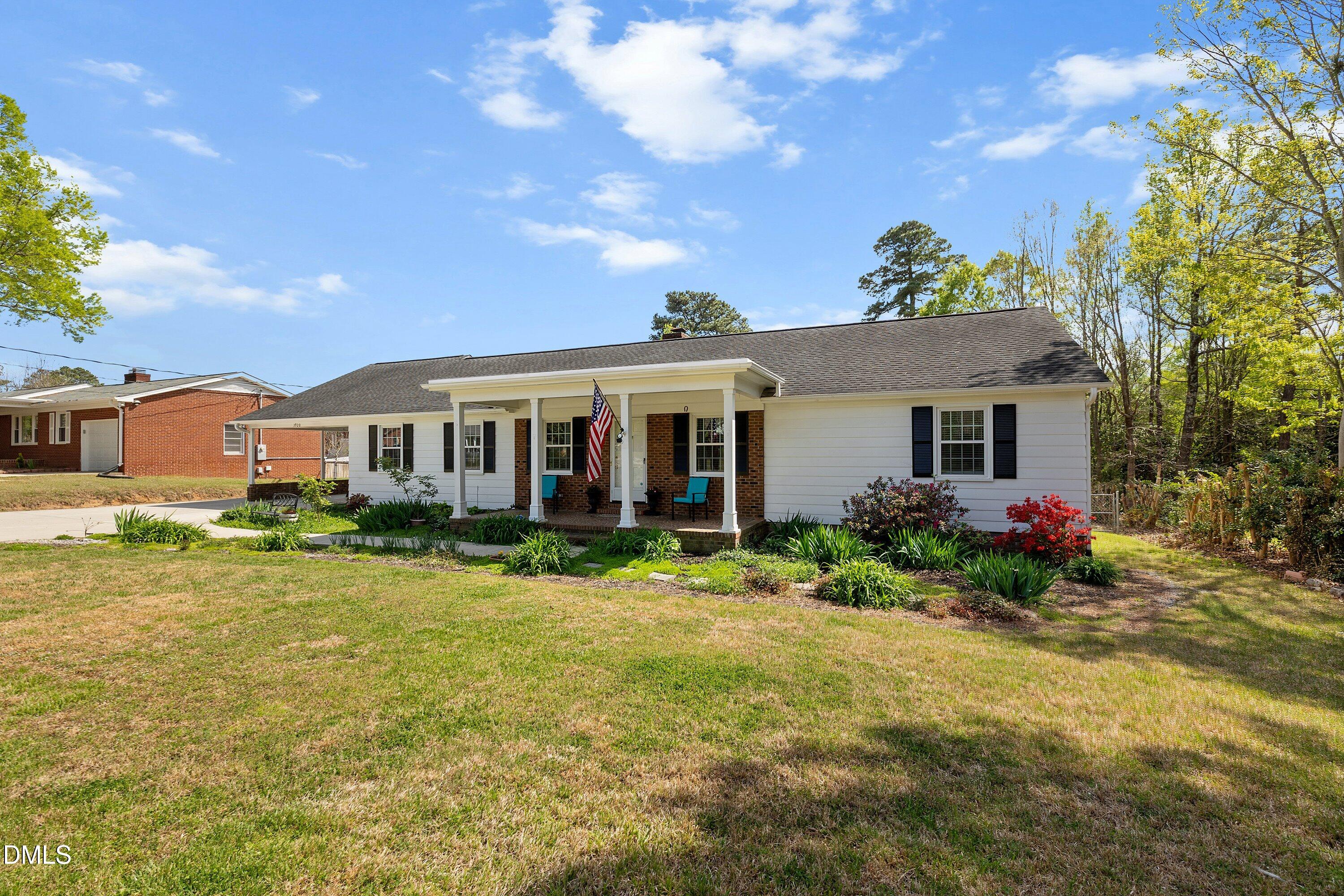 3920 Sue Lane Raleigh, NC 27604 - Photo 4 of 55 04-3920 Sue Ln _6164