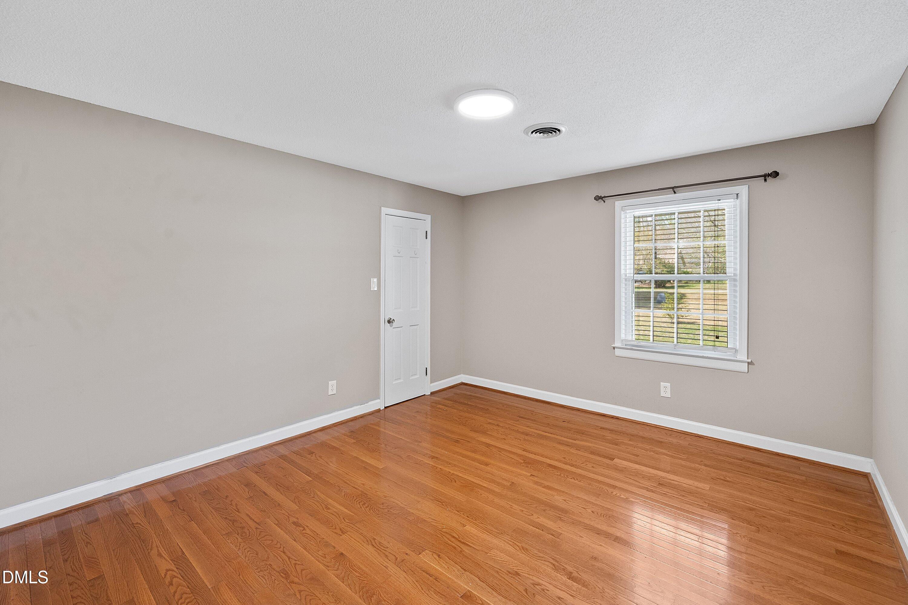 3920 Sue Lane Raleigh, NC 27604 - Photo 42 of 55 42-3920 Sue Ln _9446