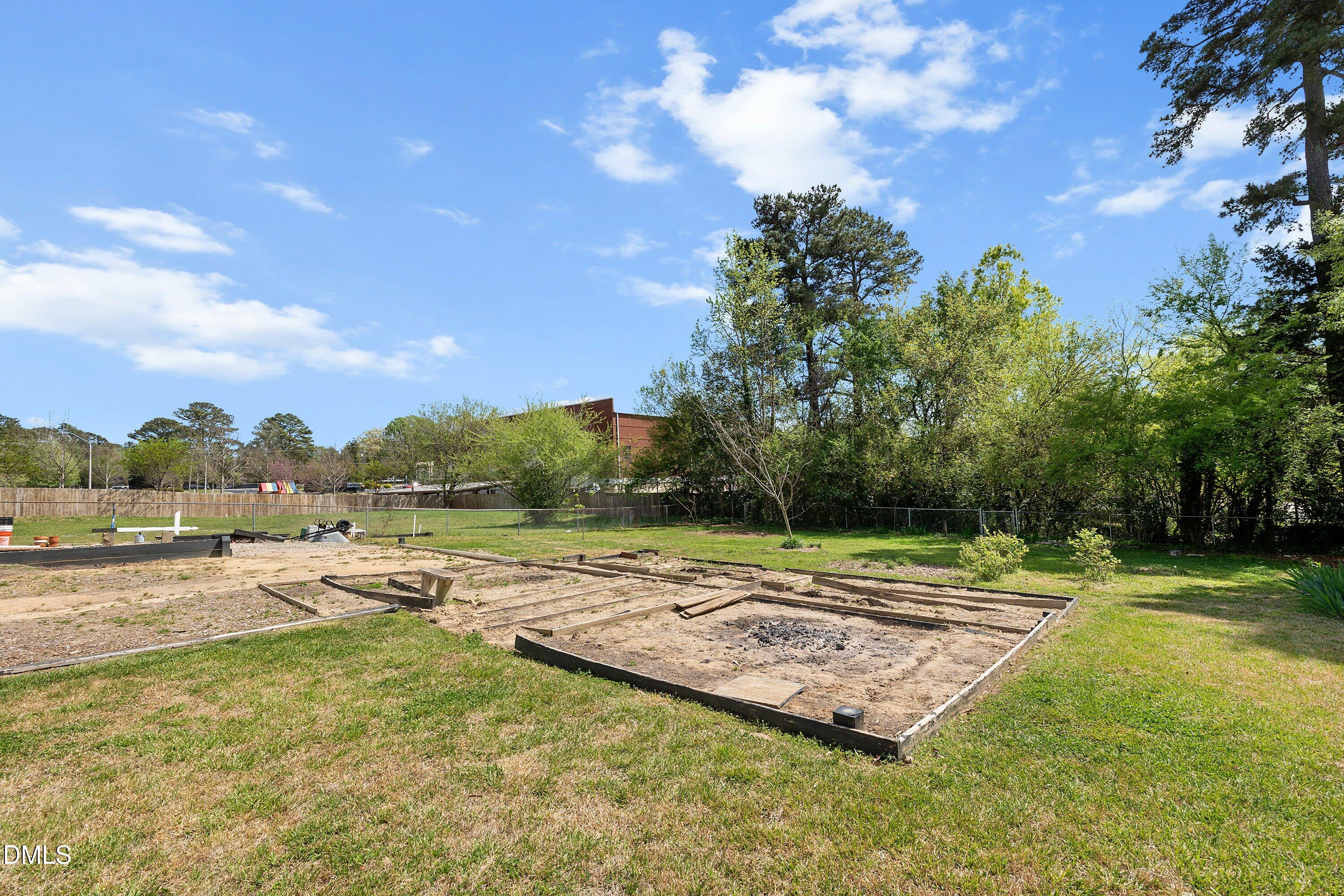 3920 Sue Lane Raleigh, NC 27604 - Photo 49 of 55 49-3920 Sue Ln _6122