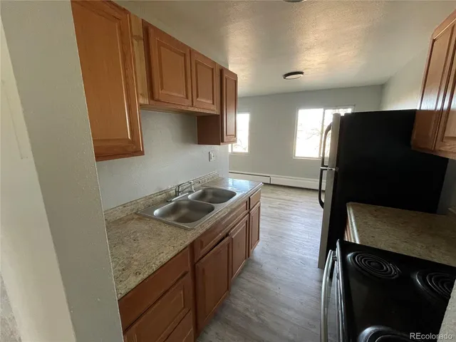 $1,395 | 1590 Clinton Street, Unit 202, Aurora, CO 80010