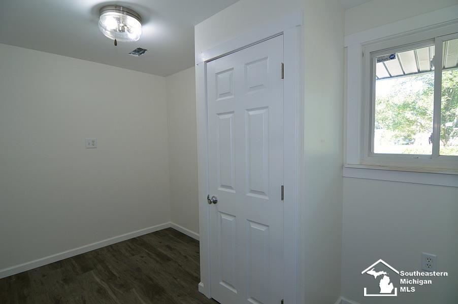 6911 Summerfield Road Temperance, MI 48182 - Photo 7 of 13 Gallery Image 7