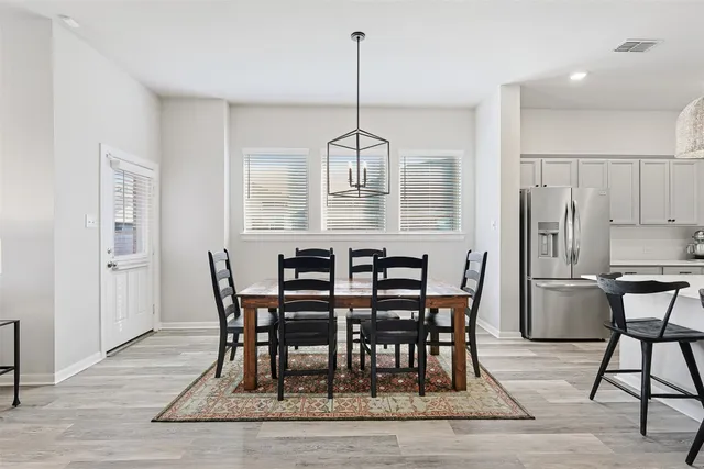 $349,000 | 10003 Napier Drive, Rosharon, TX 77583