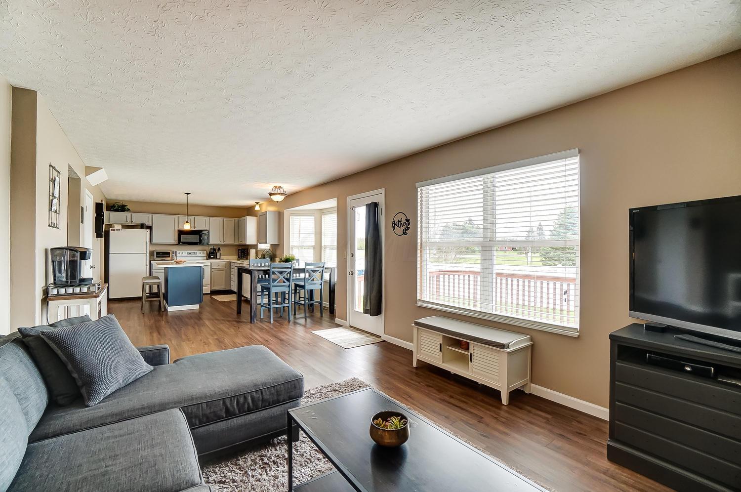 842 Prairie Road Galloway, OH 43119 - Photo 18 of 39 Gallery Image 18