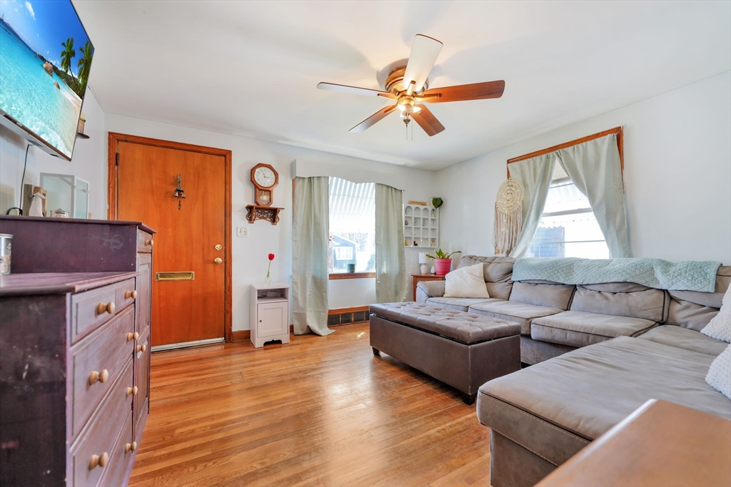 105 Enfield Street Pawtucket, RI 02861 - Photo 8 of 20 Gallery Image 8