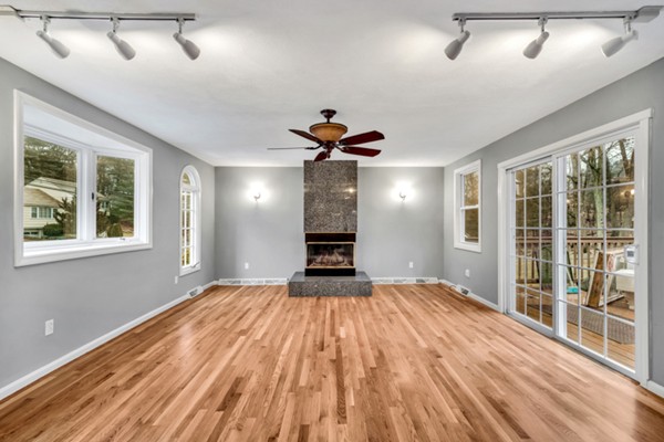 127 Vincent Road Dedham, MA 02026 - Photo 3 of 22 Gallery Image 3