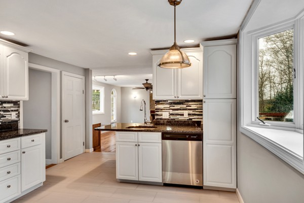 127 Vincent Road Dedham, MA 02026 - Photo 7 of 22 Gallery Image 7