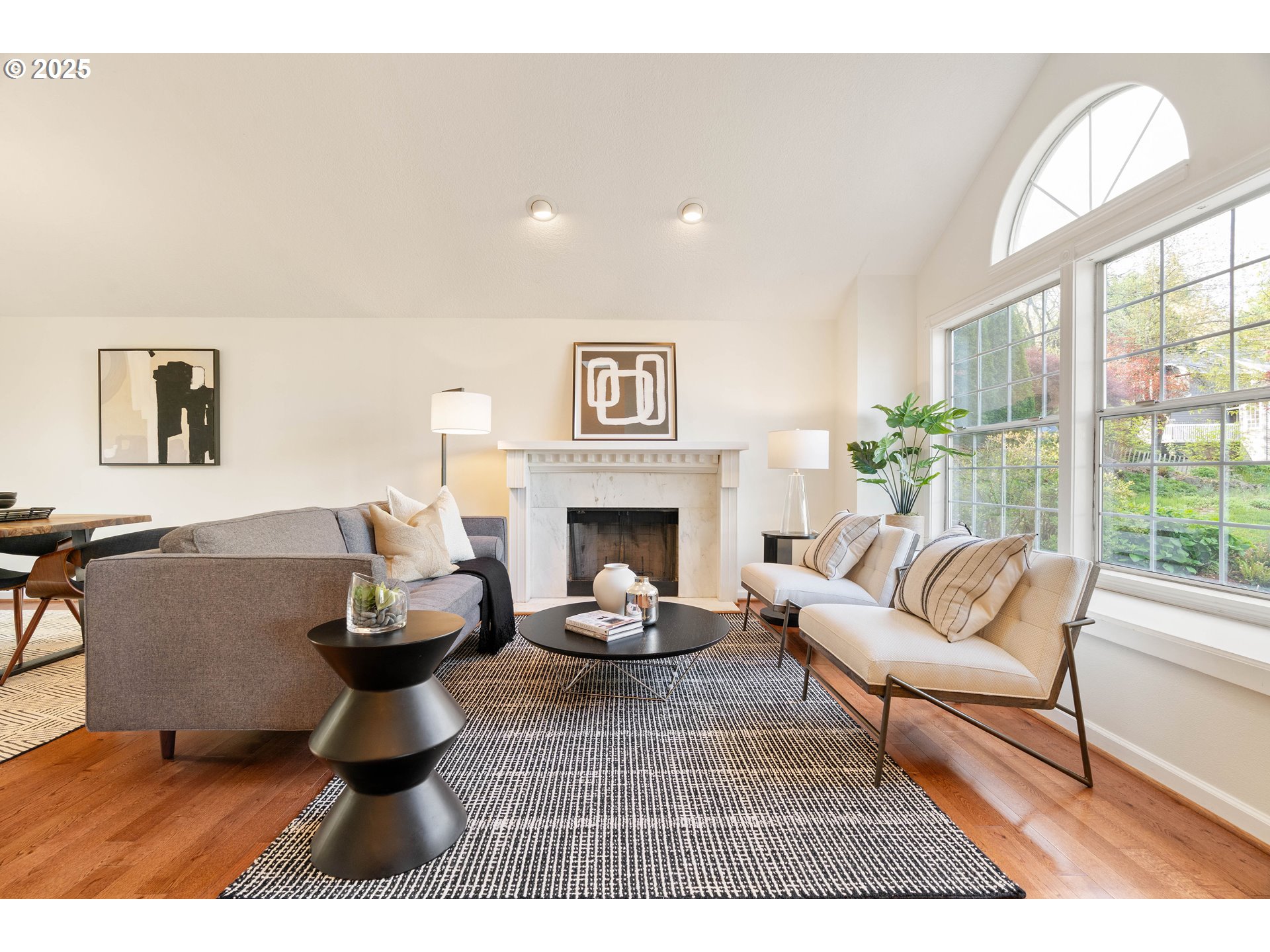 9420 Southwest 53rd Avenue Portland, OR 97219 - Photo 5 of 36 Gallery Image 5