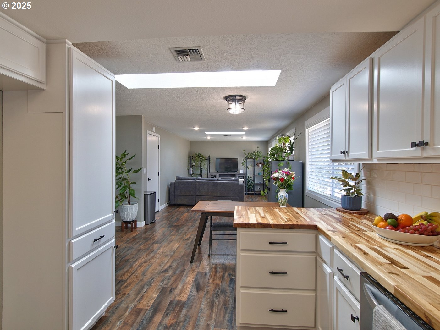 3631 Meadowview Street Southeast Albany, OR 97322 - Photo 18 of 35