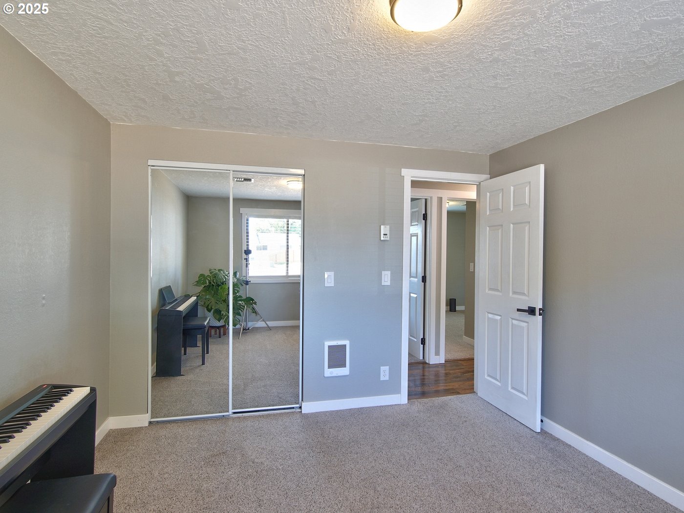 3631 Meadowview Street Southeast Albany, OR 97322 - Photo 29 of 35