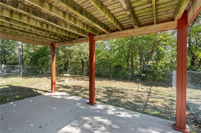 $299,950 | 233 North 134th Street, Bonner Springs, KS 66012