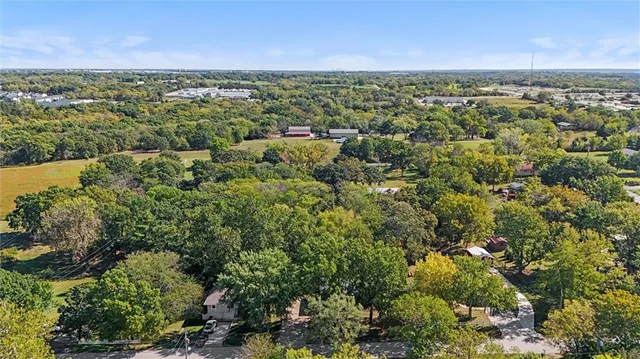 $299,950 | 233 North 134th Street, Bonner Springs, KS 66012