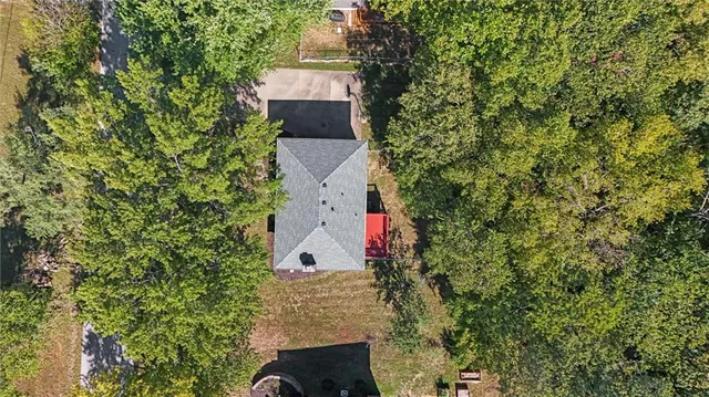 $299,950 | 233 North 134th Street, Bonner Springs, KS 66012